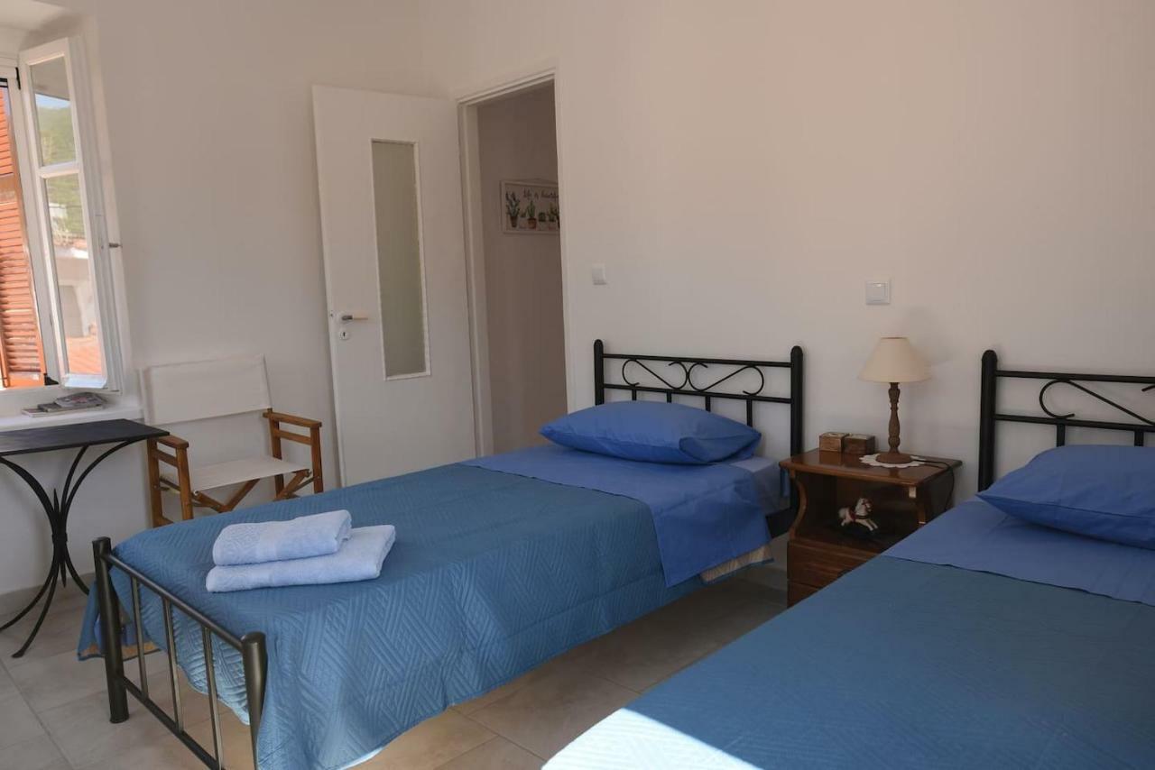 Karinia Home Leonídion 외부 사진